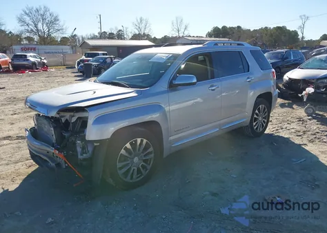 2016 GMC Terrain Denali z USA, uszkodzony, nr VIN 2GKFLRE35G6176671